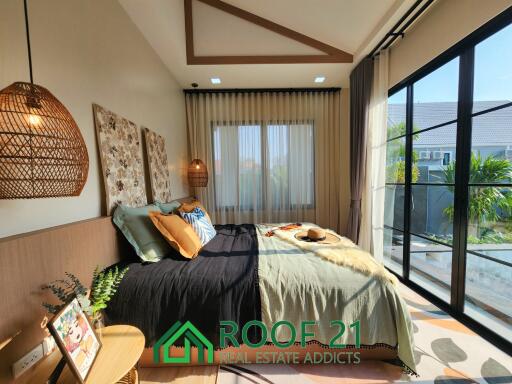 Brand New Pool Villa in Pattaya 3 Bedrooms, Close to Mabprachan Lake For sale