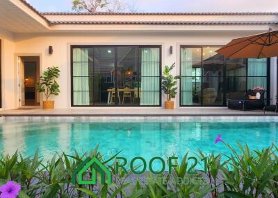 Brand New Pool Villa in Pattaya 3 Bedrooms, Close to Mabprachan Lake For sale