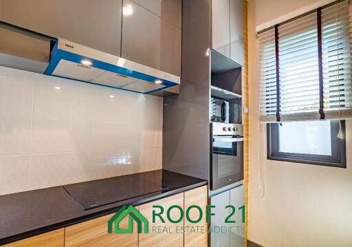 Smart Home Luxurious Modern Pool Villa for Sale and Rent 3 Bedrooms in Huaiyai, Pattaya Close to The Beach