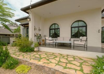 3 Bedroom Country Style Villa in Hang Dong