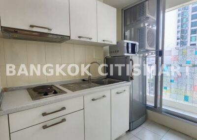 Condo at Life@Phahon - Ari for sale