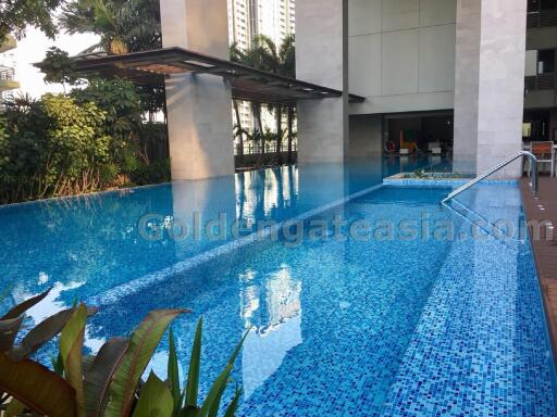 3 Bedrooms Modern Condo with balcony on high floor very close to Phrom Phong BTS, Watthana