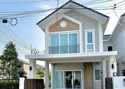 3 Bedrooms Detached House in Chalong for Rent