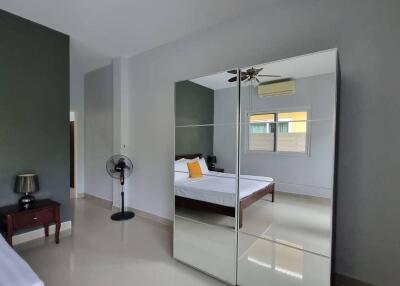 Newly Renovated 3 Bedrooms Private Pool Villa in Rawai for Rent