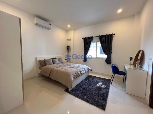 3 Bedrooms House East Pattaya H011663