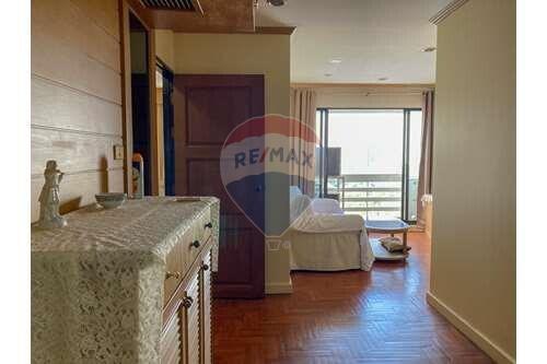 2 bed for sale BTS Asoke Benchakitti Park