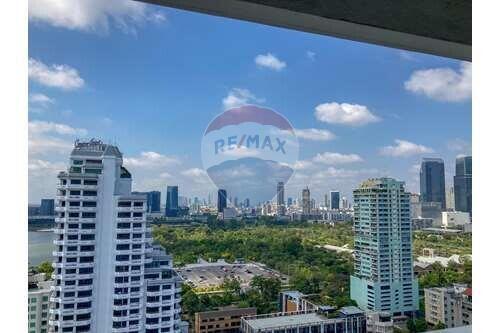 2 bed for sale BTS Asoke Benchakitti Park