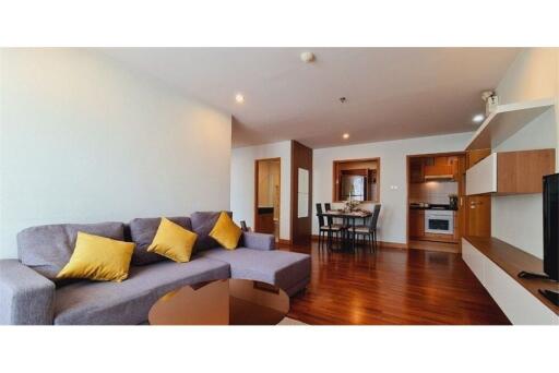 Spacious 2 bedrooms Sukhumvit 24 FOR RENT Next to Park