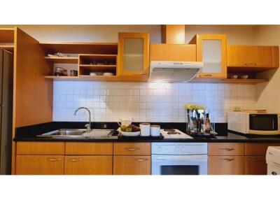 Spacious 2 bedrooms Sukhumvit 24 FOR RENT Next to Park