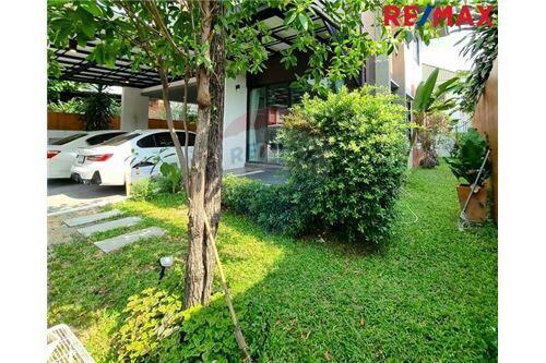 205 Sqm., 3 Beds Townhouse listed for ฿ 5,500,000.