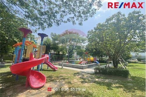 128 Sqm., 3 Beds Townhouse listed for ฿ 3,350,000.