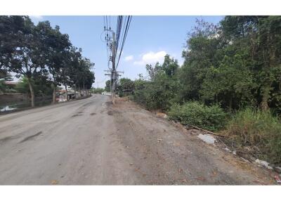 2,200 Sqm. Land listed for ฿ 27,500,000.