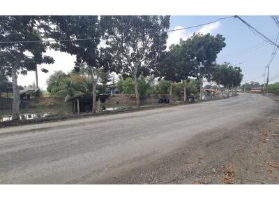 2,200 Sqm. Land listed for ฿ 27,500,000.