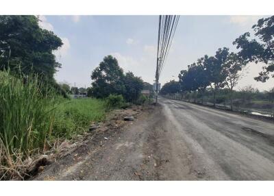 2,200 Sqm. Land listed for ฿ 27,500,000.