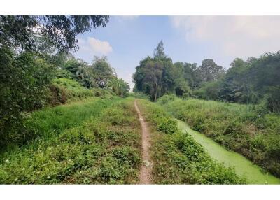 2,200 Sqm. Land listed for ฿ 27,500,000.