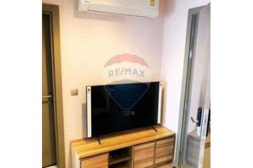 Condo for Rent!!! "Life Asoke - Rama 9" MRT Phra Ram 9