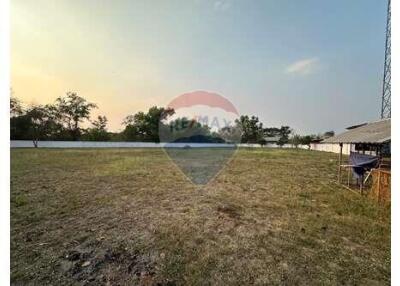 1,330 Sqm. Land listed for ฿ 32,000,000.