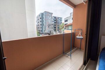 Modern studio room at Vieng Ping Condominium