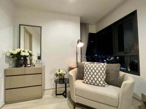 For Rent Bangkok Condo Life One Wireless Witthayu BTS Phloen Chit MRT Lumphini Pathum Wan