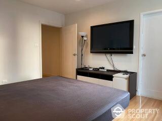 2-BR Condo at Chamchuri Residence near MRT Sam Yan