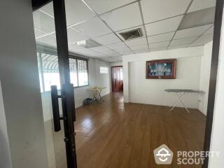 Mixed Use for Rent in Sam Sen Nai