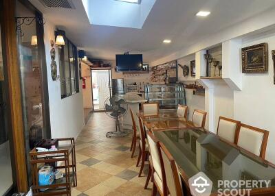 Mixed Use for Rent in Sam Sen Nai