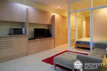 1-BR Condo at Aree Place (phahonyothin 7) Condominium near BTS Ari