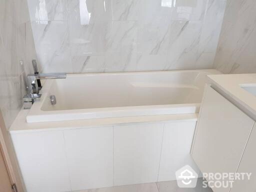 2-BR Condo at Hyde Sukhumvit 11 near BTS Nana