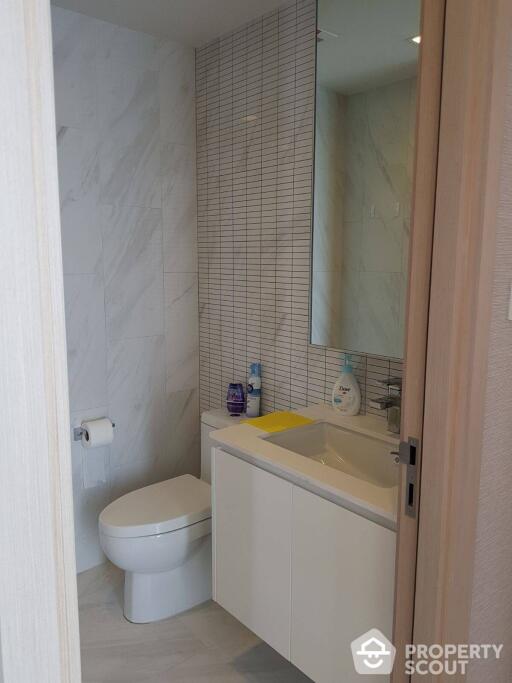 2-BR Condo at Hyde Sukhumvit 11 near BTS Nana