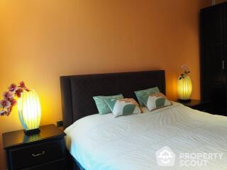 2-BR Condo at Trapezo Sukhumvit 16 near MRT Queen Sirikit National Convention Centre