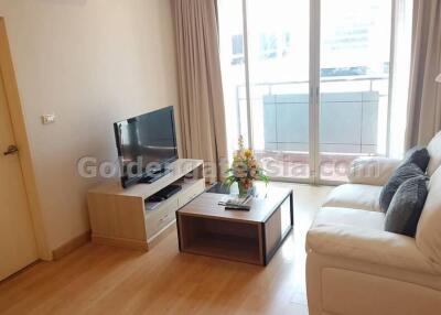 Spacious 1-Bedroom Condo at Silom Grand Terrace, Saladaeng, Silom