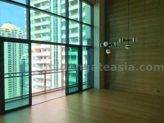 3 Bedrooms Duplex Condo at Bright Sukhumvit 24 - Phrom Phong BTS