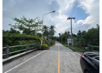 A rare Land in good Location for sale walkable to Ban Ro Beach in Tha Sala, NST