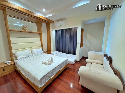 5 Bedroom Pool Villa In Baan Natcha Pattaya For Rent