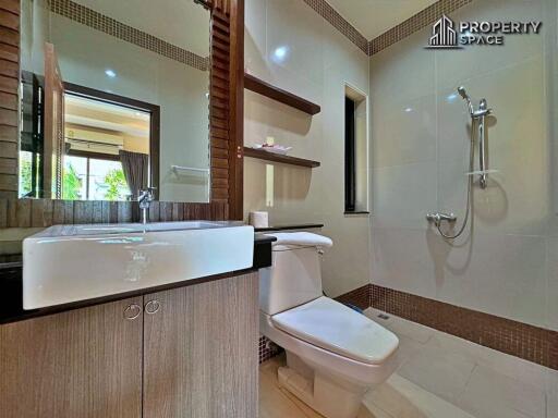 5 Bedroom Pool Villa In Baan Natcha Pattaya For Rent