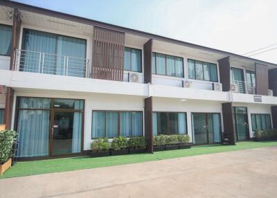 3-Bedroom Townhouse for Rent: Nong Pa Khrang, Fully Furnished