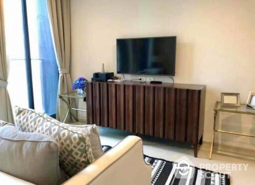 1-BR Condo at Noble Ploenchit near BTS Phloen Chit