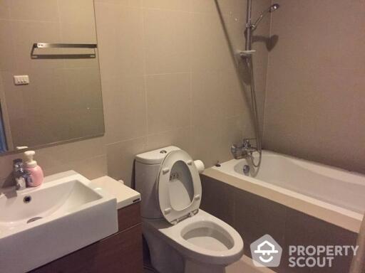 2-BR Condo at Noble Refine Prompong near BTS Phrom Phong (ID 513734)