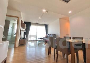 3 Bedrooms Corner Unit Condo at Siri at Sukhumvit close Thong Lo BTS