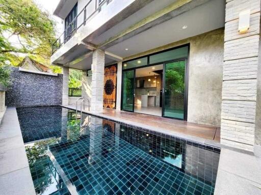 Pool Villa near Oak meadow international school in Chalong.