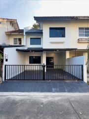 2-story townhouse, Eua-Athorn Housing Estate, Ban Pon.