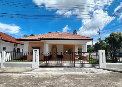 Single-storey detached house