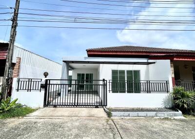 Tawan Place Village - One-story semi-detached house