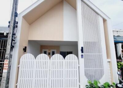 Saphan Hin Village - Minimalist Nordic style house