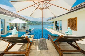 5 Bedrooms beachfront pool villa for rent