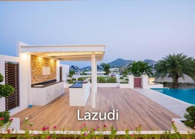 Falcon Hill: 4 beds 6 bath Luxury Pool Villas