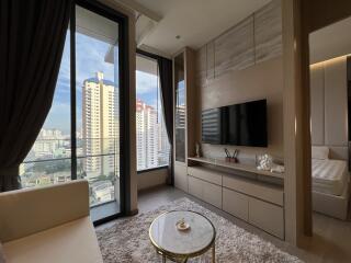 Luxury Small Condo Sukhumvit 21 Asoke