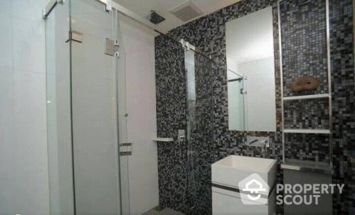 1-BR Condo at The Room Rama 4 near MRT Hua Lamphong