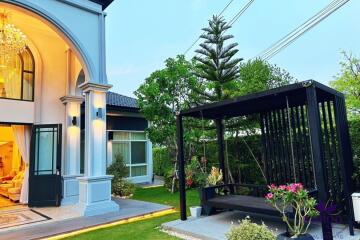 House for sale 5 bedroom at Serene lake Mantana , Mae Hia ,Muang ,Chiang Mai