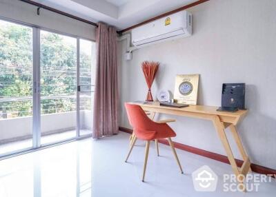 2-BR Condo at Ari Samphan Place near BTS Sanam Pao